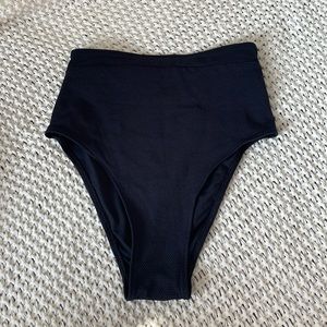 Lululemon high waisted bikini bottoms XS